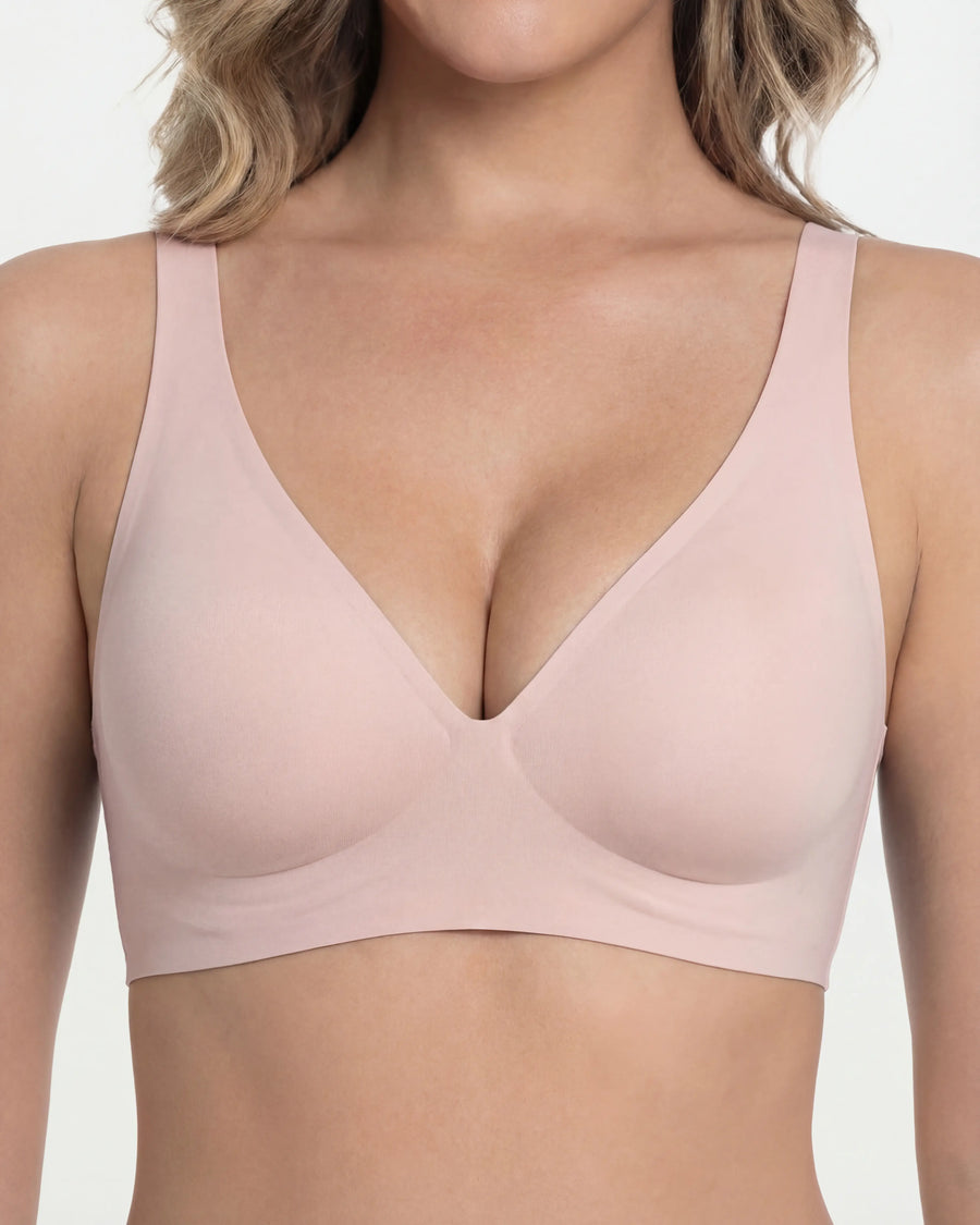 The wide shoulder straps of the Jelly-Sculpt bra